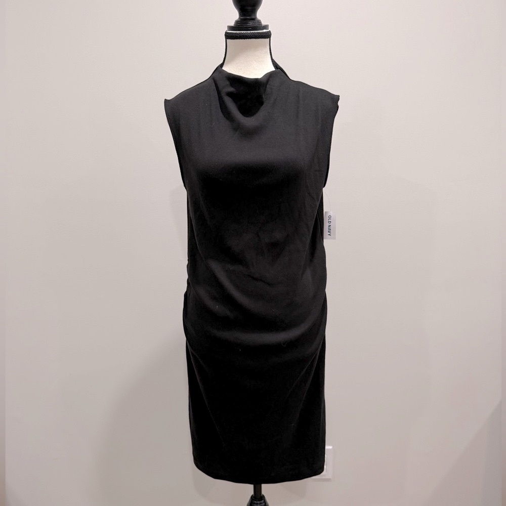 Old Navy Black Sleeveless Maternity Ruched Bodycon Dress - Size M